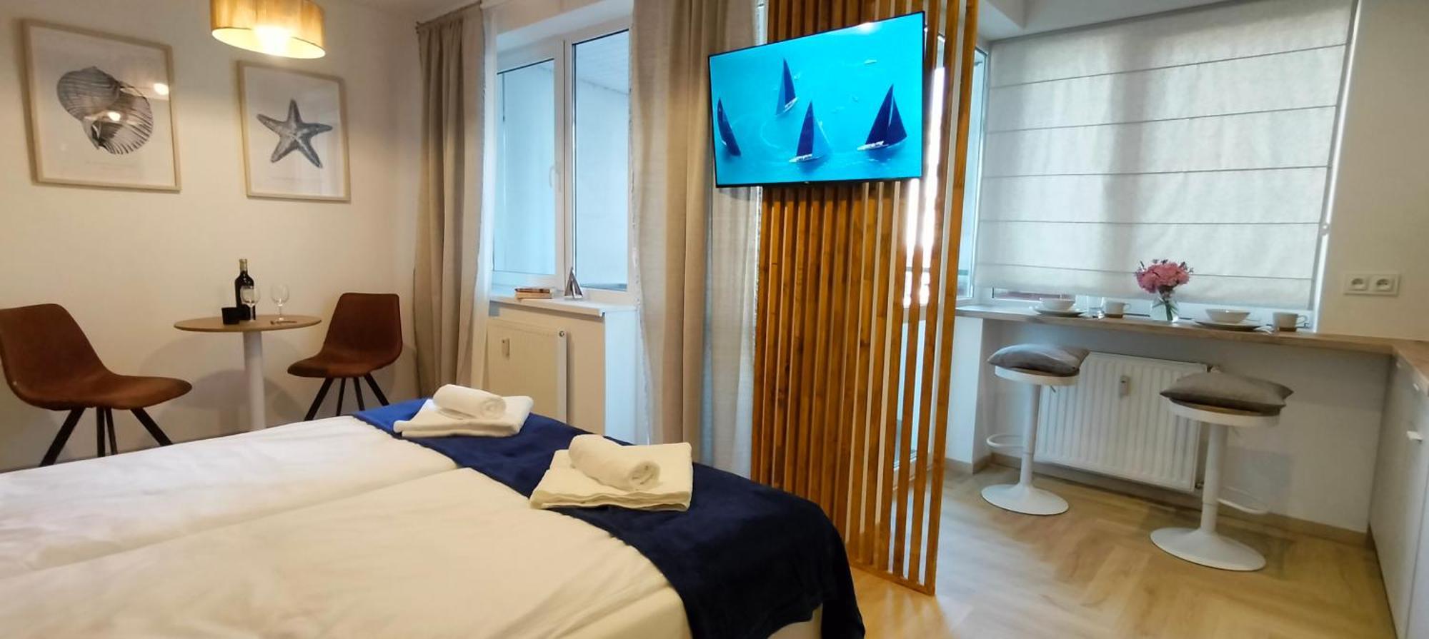 Cicha Przystan - Pokoje Przy Latarni Kołobrzeg Esterno foto